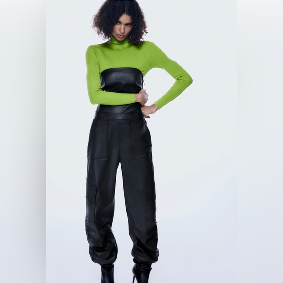 BASIC RIB KNIT SWEATER
LIGHT GREEN - Picture 1 of 8